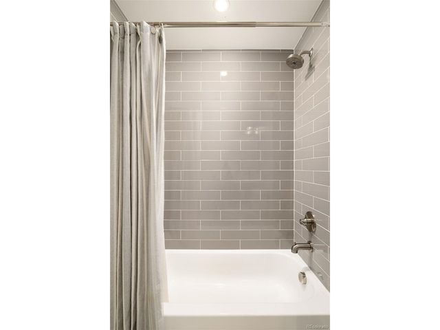 7160 W 32nd Pl, Wheat Ridge, CO 80033