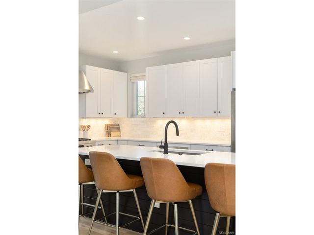 7160 W 32nd Pl, Wheat Ridge, CO 80033