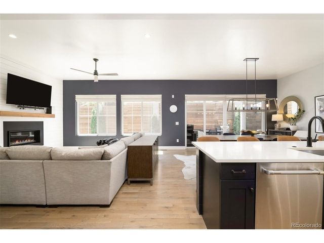 7160 W 32nd Pl, Wheat Ridge, CO 80033