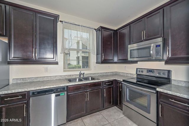 17732 W MANDALAY Lane, Surprise, AZ 85388