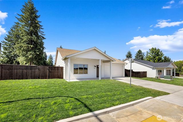 301 Cap Avenue, Winlock, WA 98596