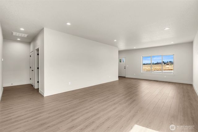 301 Cap Avenue, Winlock, WA 98596