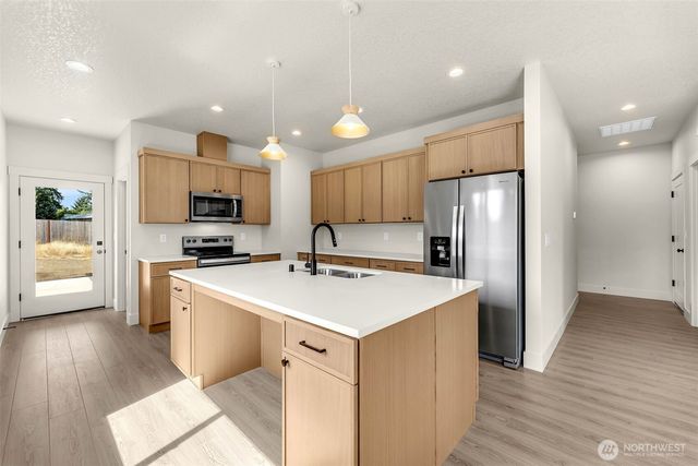 301 Cap Avenue, Winlock, WA 98596