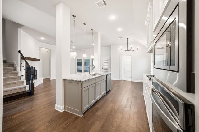 499 Washington Avenue, Waxahachie, TX 75165