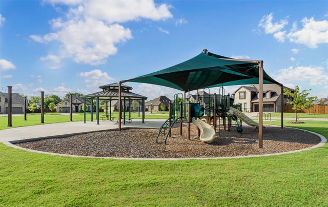 499 Washington Avenue, Waxahachie, TX 75165