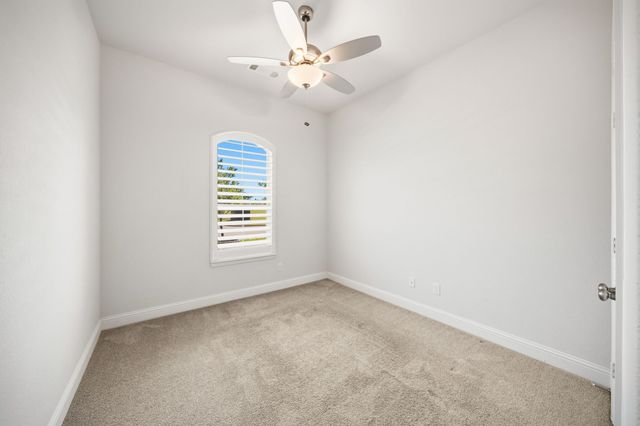 499 Washington Avenue, Waxahachie, TX 75165