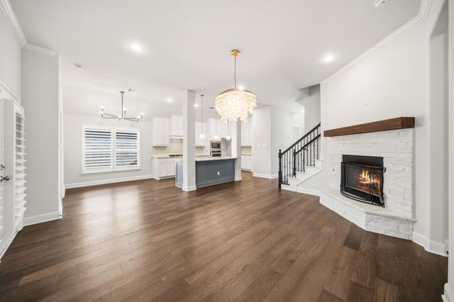 499 Washington Avenue, Waxahachie, TX 75165