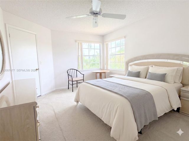 1510 W Lacosta Drive W, Pembroke Pines, FL 33027
