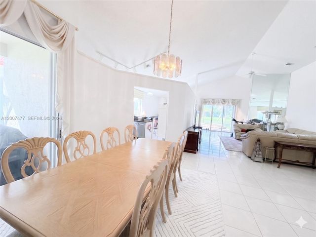1510 W Lacosta Drive W, Pembroke Pines, FL 33027