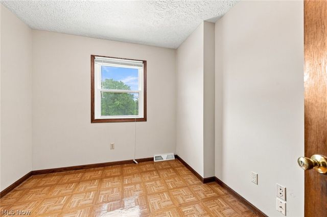2914 Serfass Road, Clinton, OH 44216
