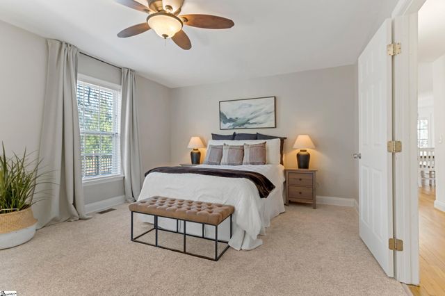 102 W Peninsula Drive, Laurens, SC 29360