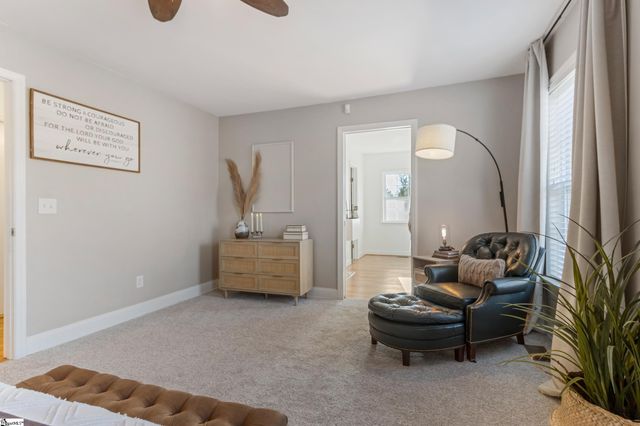 102 W Peninsula Drive, Laurens, SC 29360