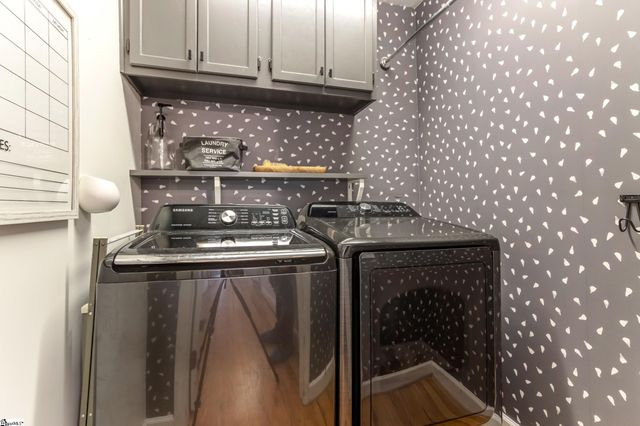 102 W Peninsula Drive, Laurens, SC 29360