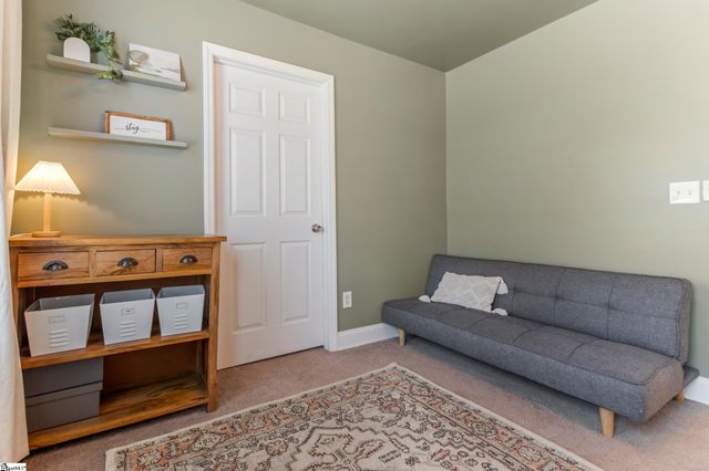 102 W Peninsula Drive, Laurens, SC 29360