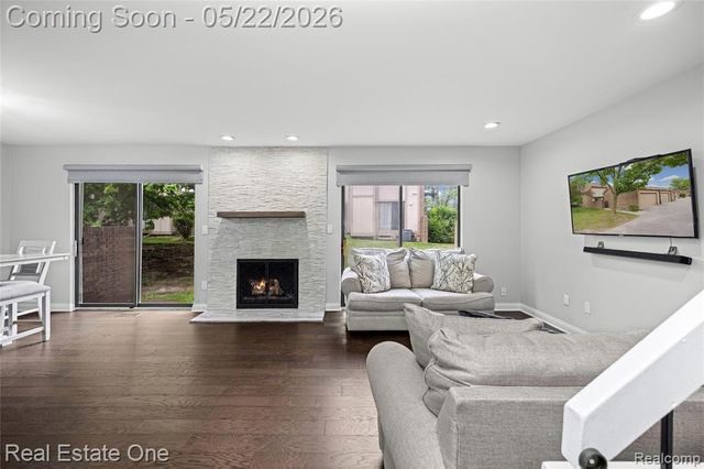 5345 Wright Way, West Bloomfield, MI 48322