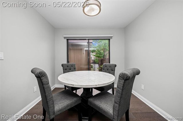 5345 Wright Way, West Bloomfield, MI 48322