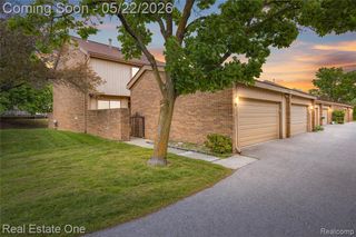 5345 Wright Way, West Bloomfield, MI 48322