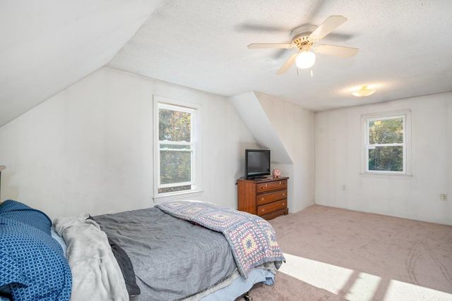 39 PRESCOTT Road, Raymond, NH 03077