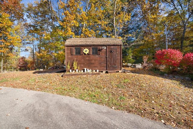 39 PRESCOTT Road, Raymond, NH 03077