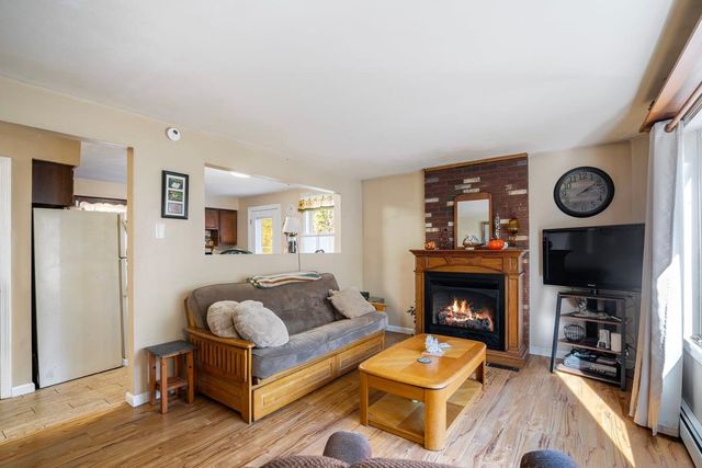 39 PRESCOTT Road, Raymond, NH 03077