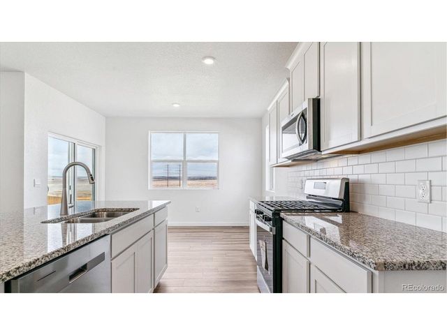 11643 Reagan Ridge Dr, Colorado Springs, CO 80925