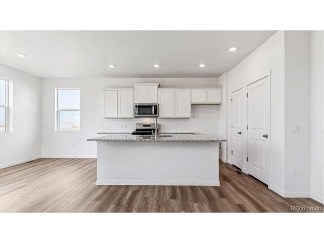 11643 Reagan Ridge Dr, Colorado Springs, CO 80925