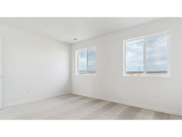 11643 Reagan Ridge Dr, Colorado Springs, CO 80925