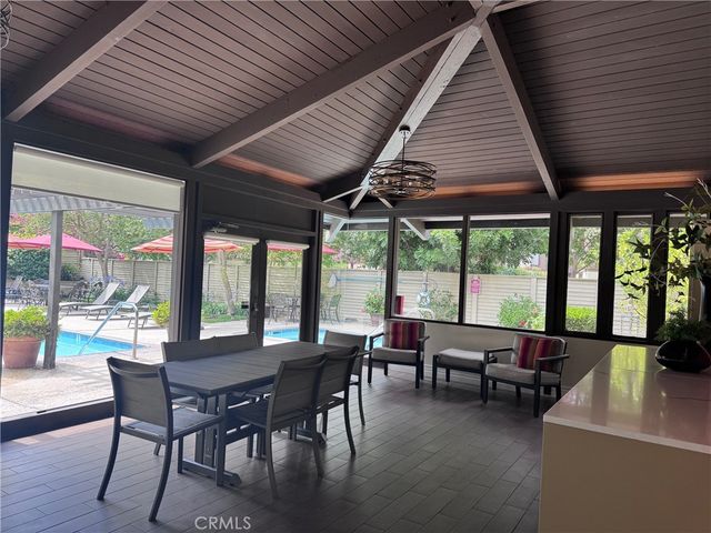 111 S Orange Grove Blvd 307, Pasadena, CA 91105