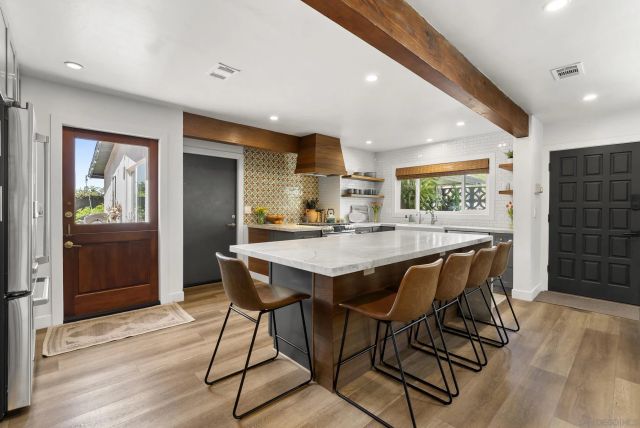 2521 Sarbonne Dr, Oceanside, CA 92054