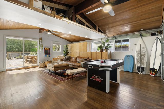 2521 Sarbonne Dr, Oceanside, CA 92054