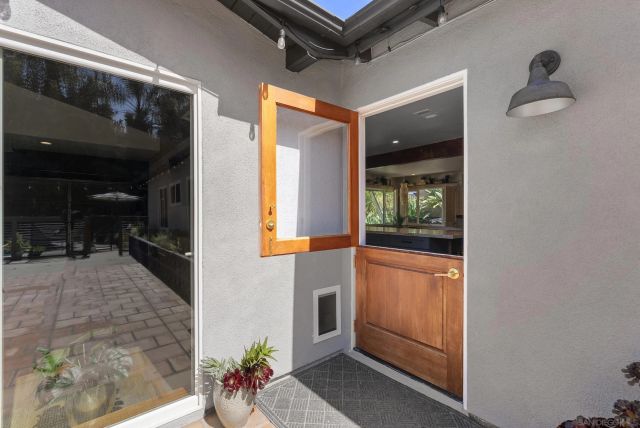 2521 Sarbonne Dr, Oceanside, CA 92054