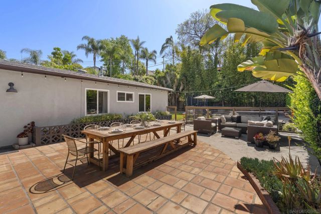 2521 Sarbonne Dr, Oceanside, CA 92054