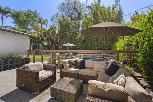 2521 Sarbonne Dr, Oceanside, CA 92054