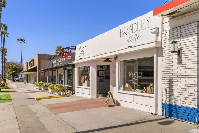 2521 Sarbonne Dr, Oceanside, CA 92054