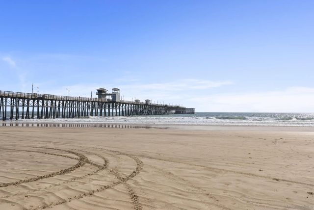 2521 Sarbonne Dr, Oceanside, CA 92054