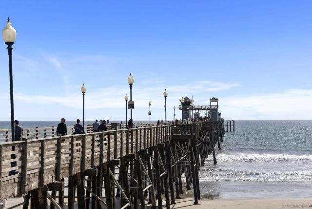 2521 Sarbonne Dr, Oceanside, CA 92054