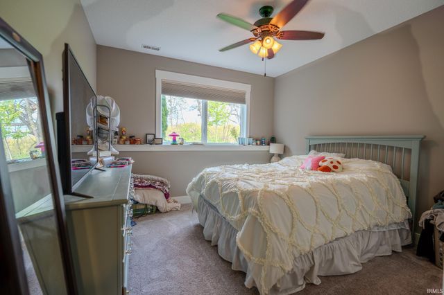 18860 Roselle Cove, Auburn, IN 46706