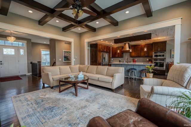 18860 Roselle Cove, Auburn, IN 46706