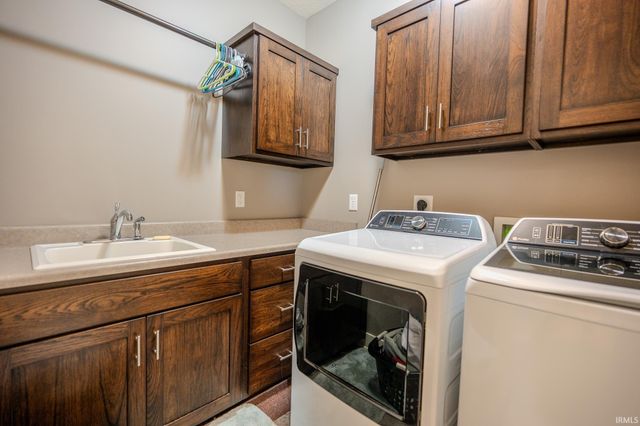 18860 Roselle Cove, Auburn, IN 46706