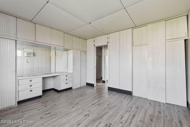 2827 Eleanor Ave, Louisville, KY 40205