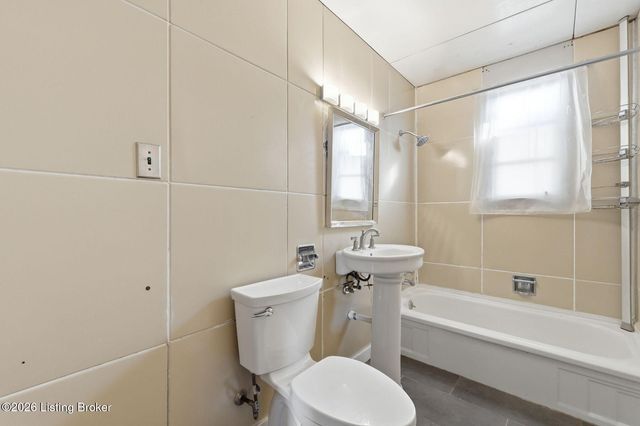 2827 Eleanor Ave, Louisville, KY 40205