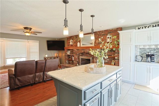 6913 Englewood Avenue, Raytown, MO 64133