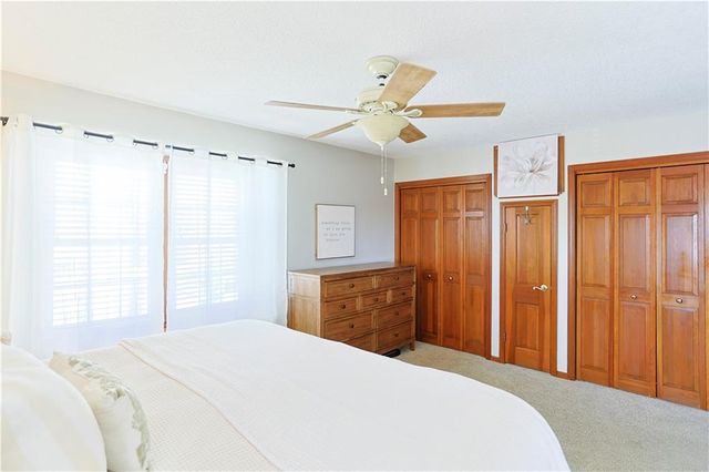 6913 Englewood Avenue, Raytown, MO 64133