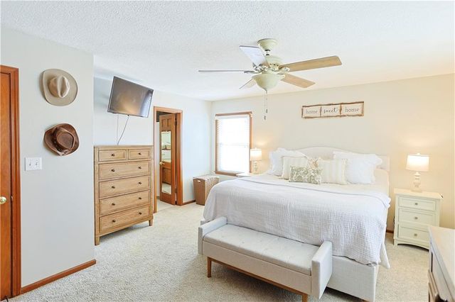 6913 Englewood Avenue, Raytown, MO 64133