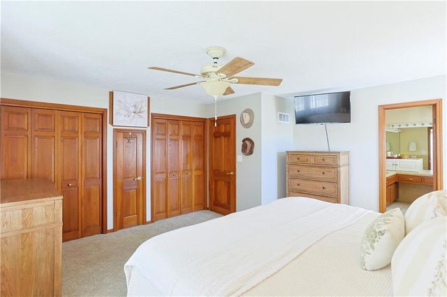 6913 Englewood Avenue, Raytown, MO 64133