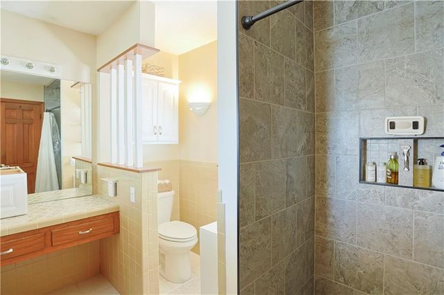 6913 Englewood Avenue, Raytown, MO 64133