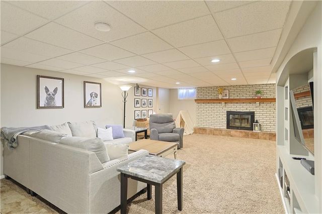 6913 Englewood Avenue, Raytown, MO 64133