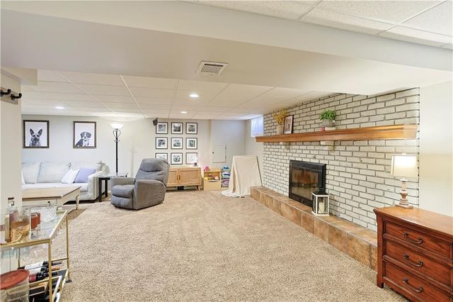 6913 Englewood Avenue, Raytown, MO 64133