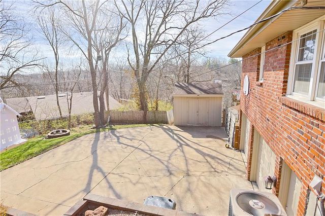 6913 Englewood Avenue, Raytown, MO 64133