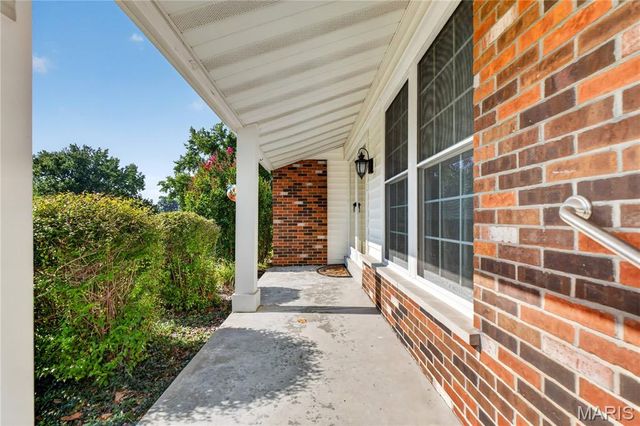 14649 Baratton Drive, Florissant, MO 63034